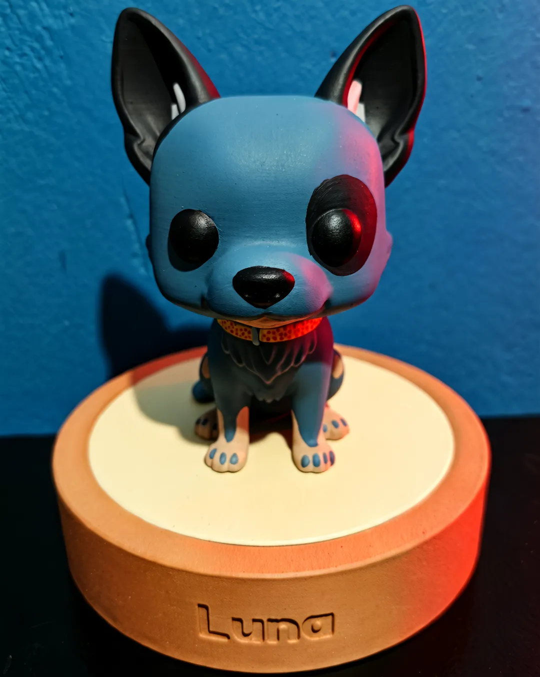 Figura personalizada estilo Funko de Luna